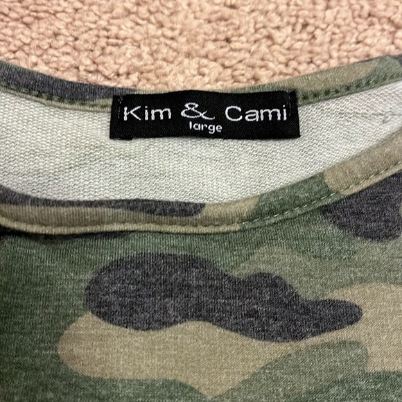 Camo top Kim & Cami - Picture 4 of 7